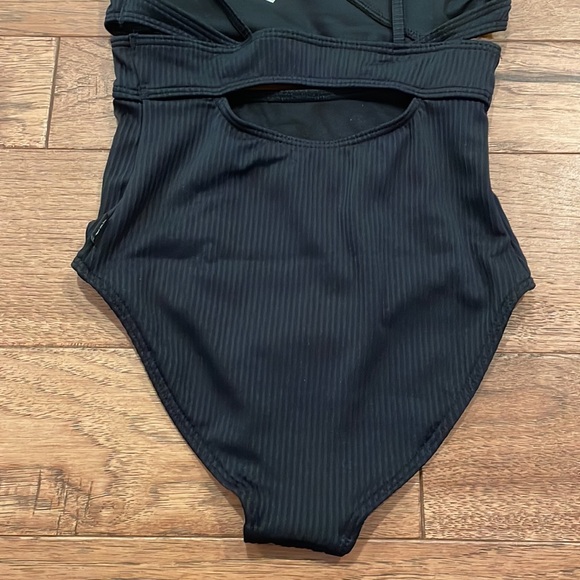 Abercrombie Kids Girls Swim - Black One-Piece Swimsuit Bathing Suit - Size 5/6 - Picture 8 of 16